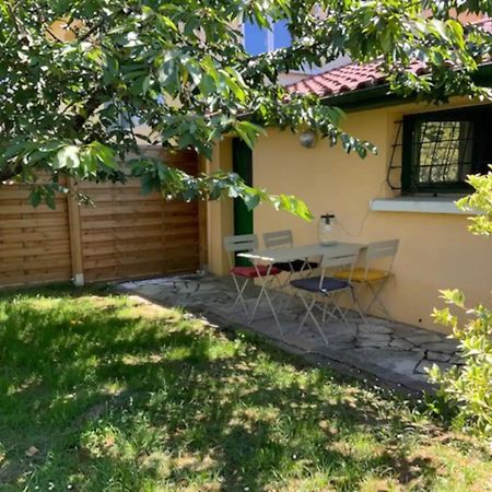 Maisonnette 2 A 4 Pers- Jardin Privatif Cloture- Calme- Stationnement Gratuit- Pau Ouest Billere Exterior foto